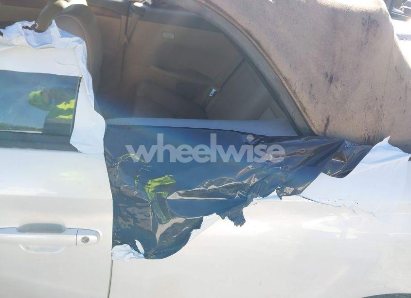 Photo 6 of 2005 Toyota Camry SOLARA SLE (VIN 4T1FA38P35U055323)