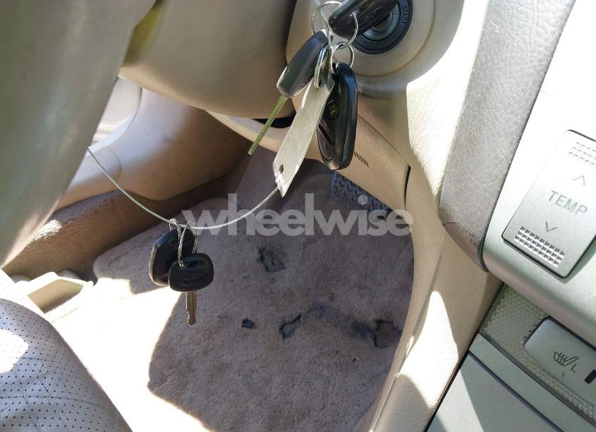 Photo 11 of 2005 Toyota Camry SOLARA SLE (VIN 4T1FA38P35U063972)