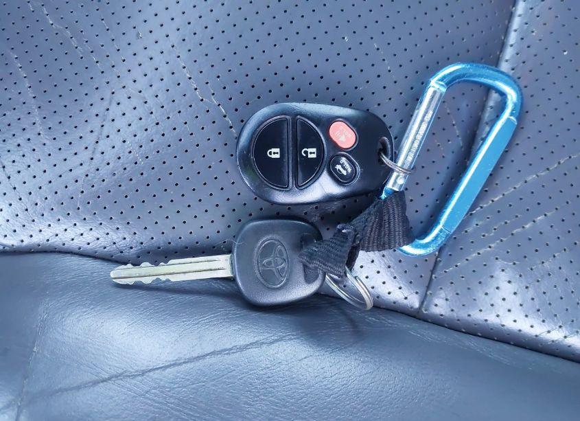 Photo 11 of 2007 Toyota Camry SOLARA SLE (VIN 4T1FA38P57U114892)