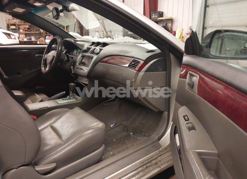Photo 5 of 2005 Toyota Camry SOLARA SLE (VIN 4T1FA38P75U061237)