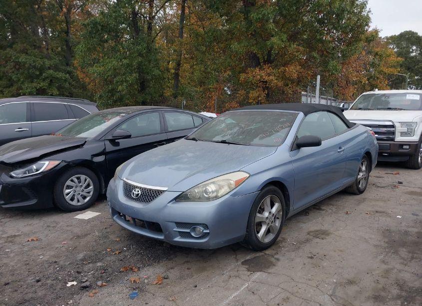 Photo 2 of 2007 Toyota Camry SOLARA SLE (VIN 4T1FA38P77U127238)
