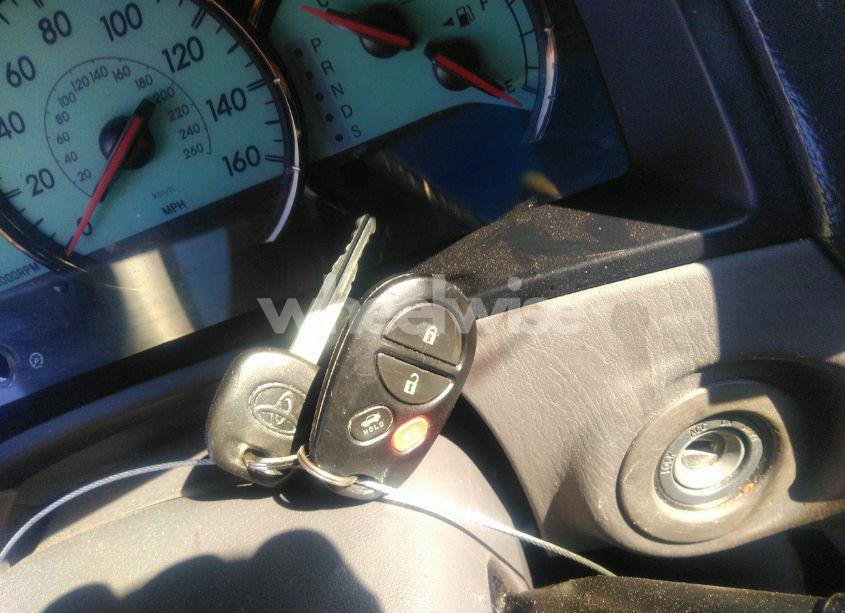 Photo 11 of 2005 Toyota Camry SOLARA SLE (VIN 4T1FA38P85U048612)