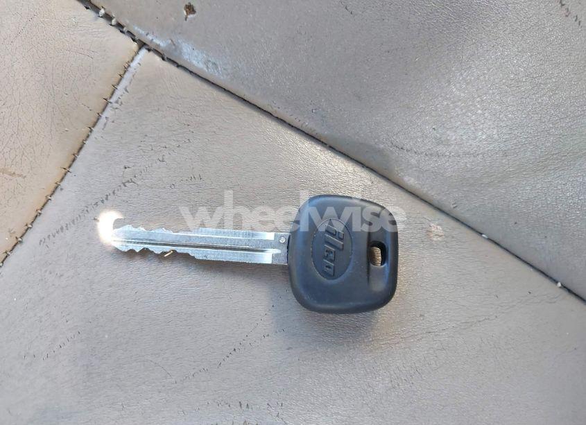 Photo 11 of 2004 Toyota Camry SOLARA SE (VIN 4T1FA38P94U028268)