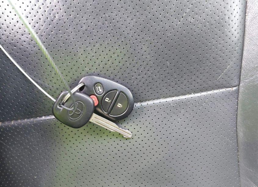 Photo 11 of 2005 Toyota Camry SOLARA SLE (VIN 4T1FA38P95U064091)