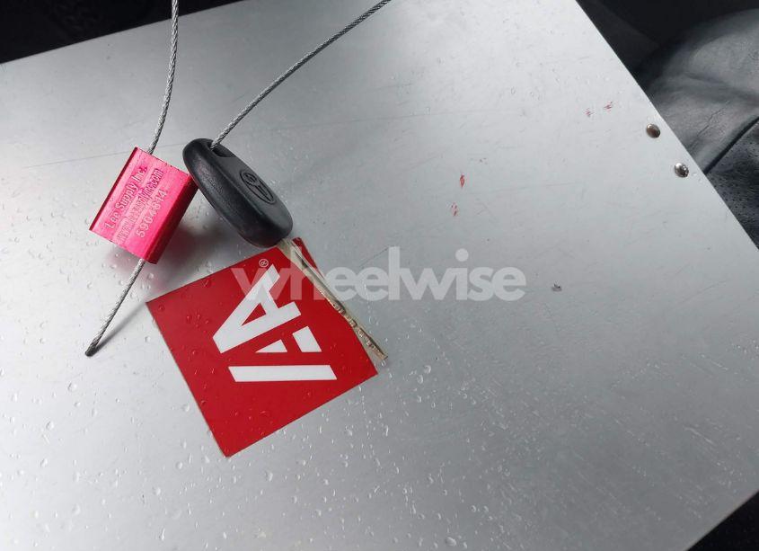 Photo 11 of 2004 Toyota Camry SOLARA SLE (VIN 4T1FA38PX4U025721)