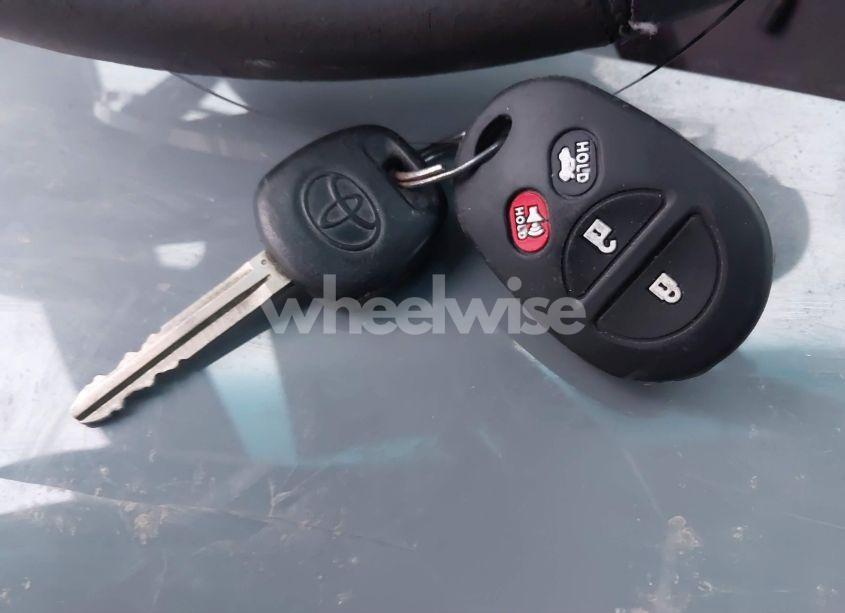 Photo 11 of 2005 Toyota Camry SOLARA SLE (VIN 4T1FA38PX5U061202)