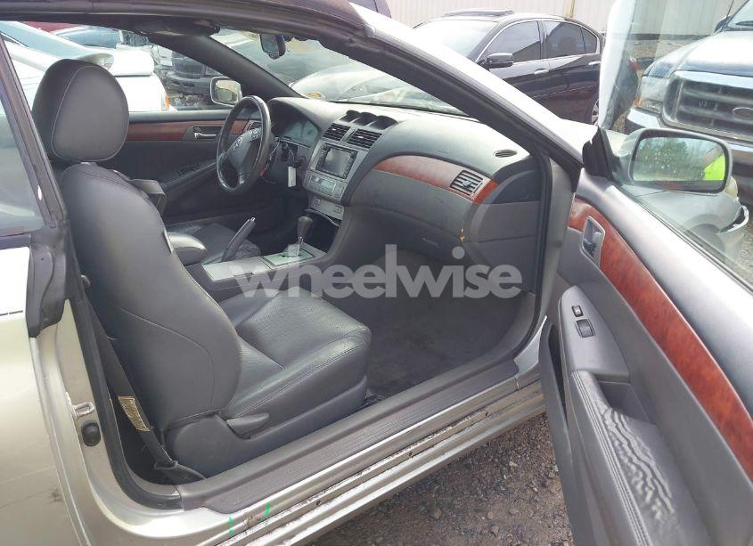 Photo 5 of 2006 Toyota Camry SOLARA SLE (VIN 4T1FA38PX6U067468)