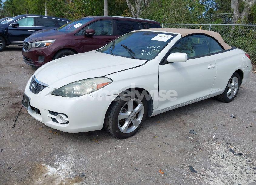 Photo 2 of 2007 Toyota Camry SOLARA SLE (VIN 4T1FA38PX7U109994)