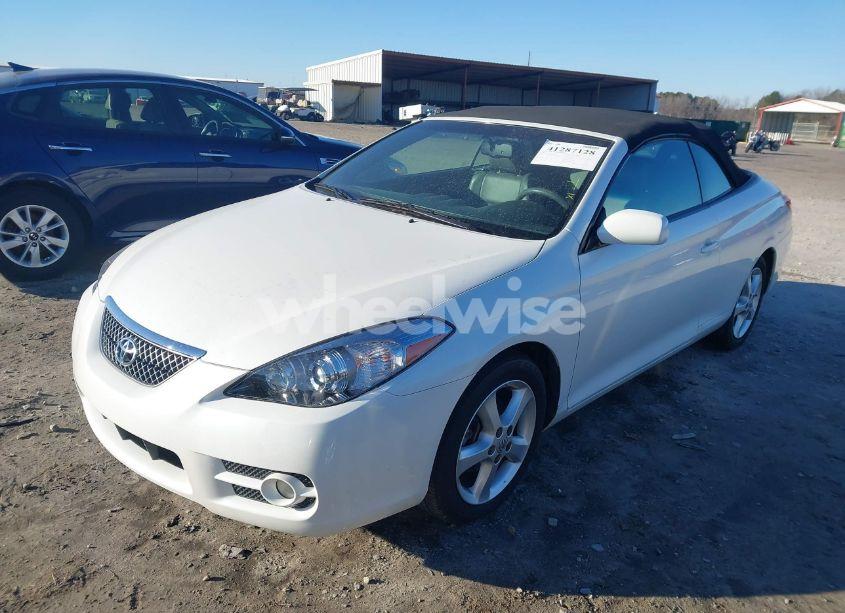 Photo 2 of 2007 Toyota Camry SOLARA SLE (VIN 4T1FA38PX7U115861)