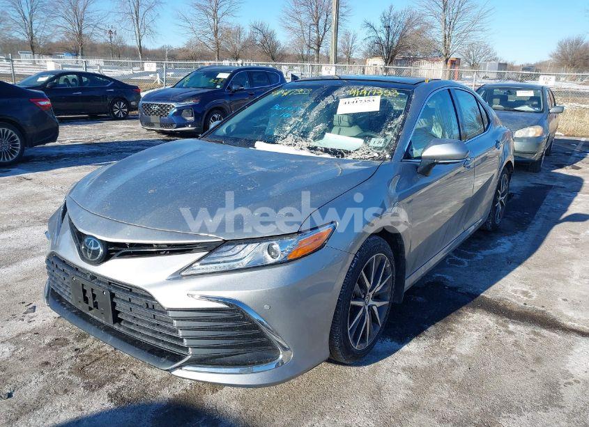 Photo 2 of 2024 Toyota Camry XLE V6 (VIN 4T1FZ1AK6RU100322)