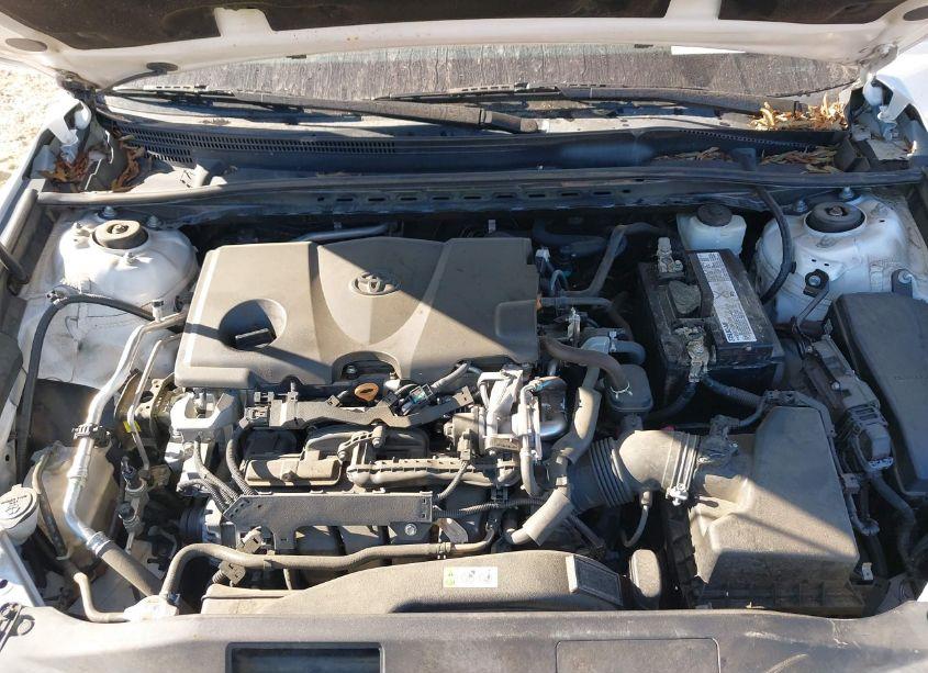 Photo 10 of 2020 Toyota Camry SE (VIN 4T1G11AK0LU304830)