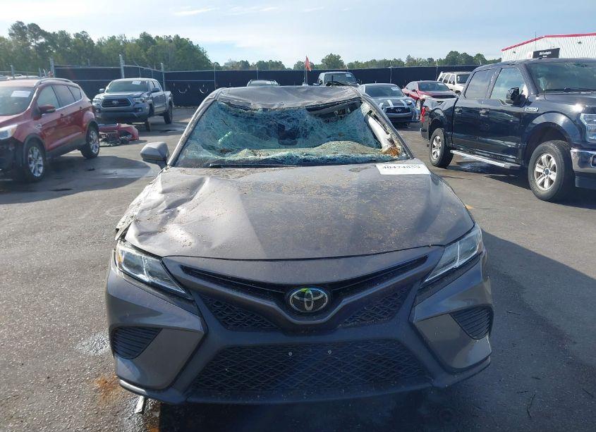Photo 12 of 2020 Toyota Camry SE (VIN 4T1G11AK0LU306402)