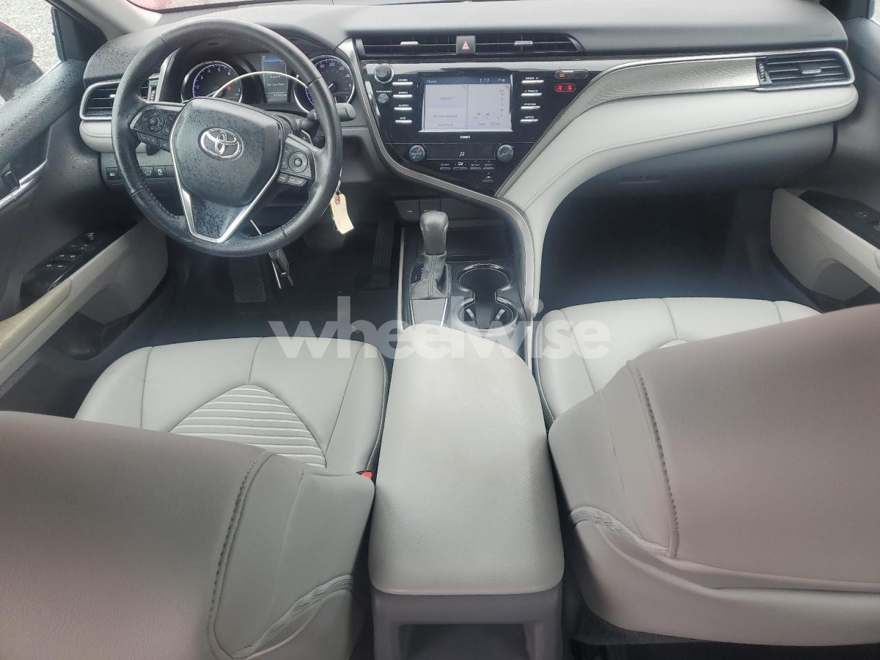 Photo 8 of 2020 TOYOTA CAMRY SE (VIN 4T1G11AK0LU311695)