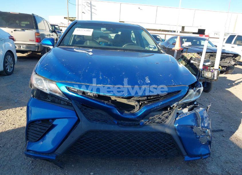 Photo 13 of 2020 Toyota Camry SE (VIN 4T1G11AK0LU315021)