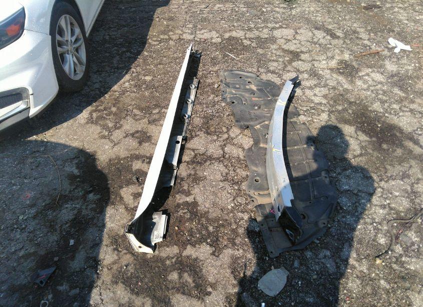 Photo 12 of 2020 Toyota Camry SE (VIN 4T1G11AK0LU327458)