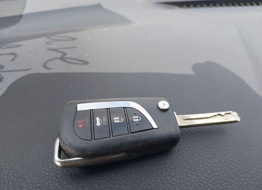 Photo 11 of 2020 Toyota Camry SE (VIN 4T1G11AK0LU343644)