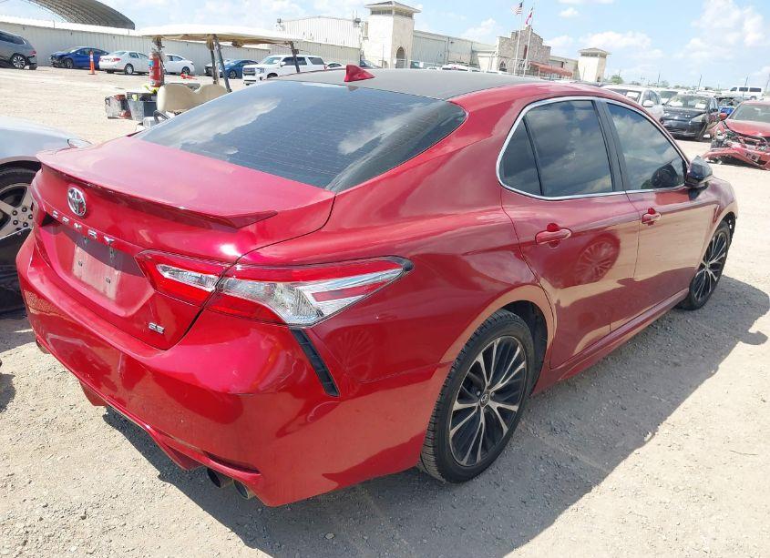 Photo 4 of 2020 Toyota Camry SE (VIN 4T1G11AK0LU343644)