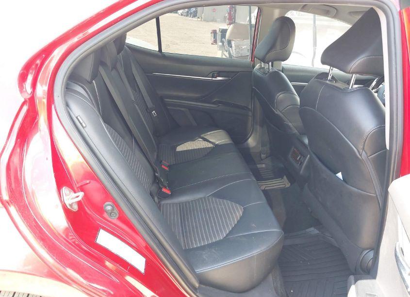 Photo 8 of 2020 Toyota Camry SE (VIN 4T1G11AK0LU343644)