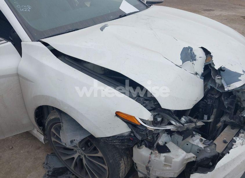 Photo 6 of 2020 Toyota Camry SE (VIN 4T1G11AK0LU357527)