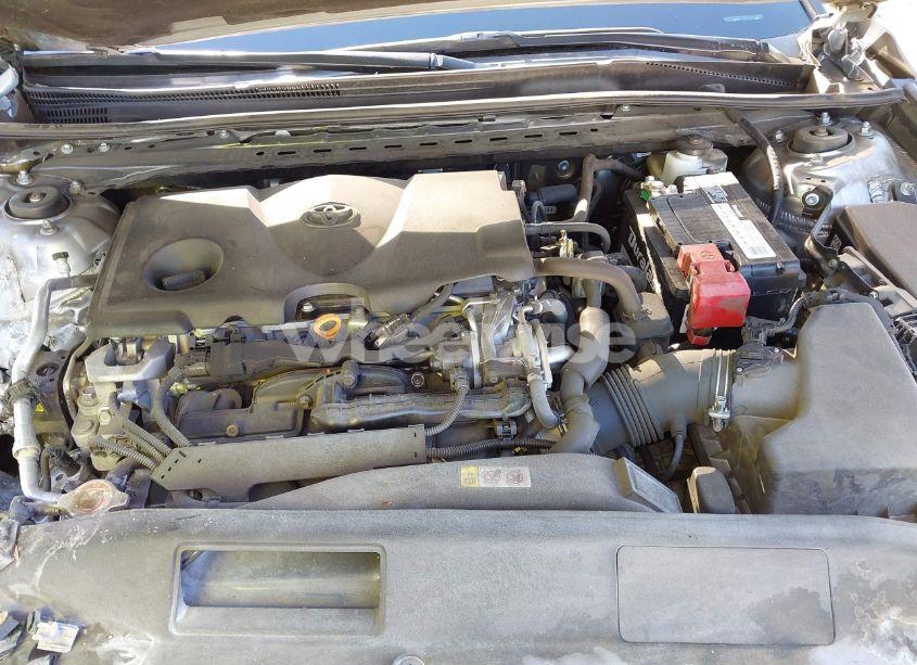 Photo 10 of 2020 Toyota Camry SE (VIN 4T1G11AK0LU365532)