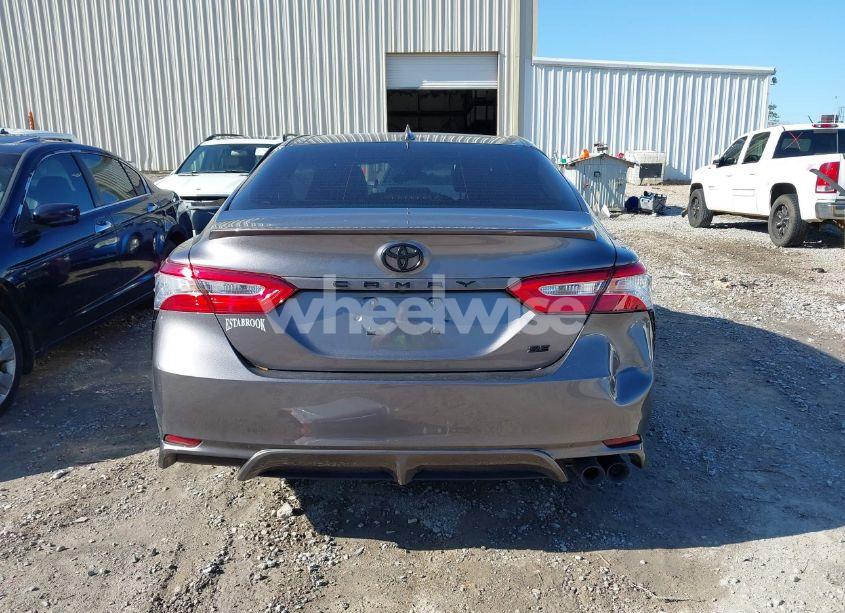 Photo 16 of 2020 Toyota Camry SE/SE NIGHT SHADE (VIN 4T1G11AK0LU383805)