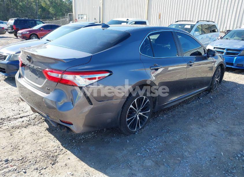 Photo 4 of 2020 Toyota Camry SE/SE NIGHT SHADE (VIN 4T1G11AK0LU383805)