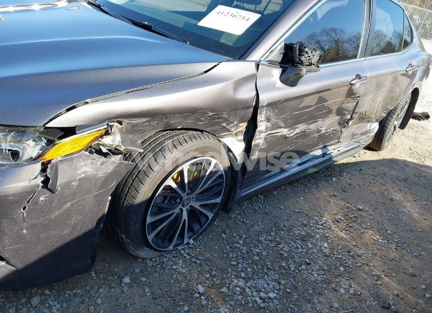 Photo 6 of 2020 Toyota Camry SE/SE NIGHT SHADE (VIN 4T1G11AK0LU383805)