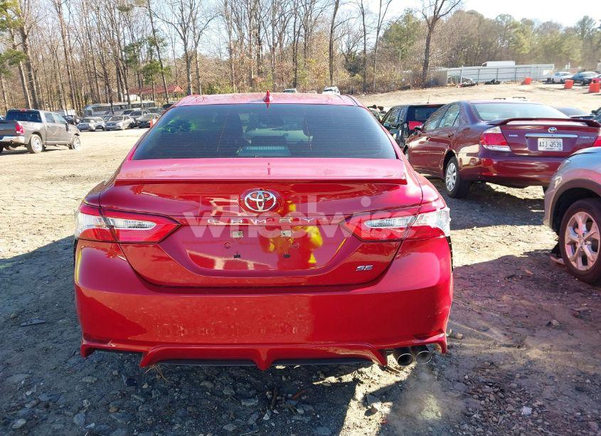 Photo 16 of 2020 Toyota Camry SE (VIN 4T1G11AK0LU401154)