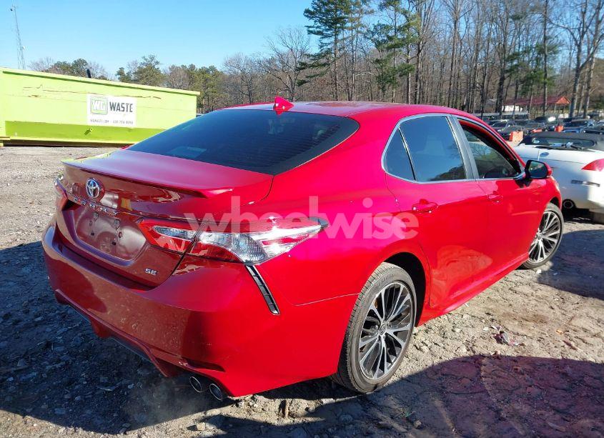Photo 4 of 2020 Toyota Camry SE (VIN 4T1G11AK0LU401154)