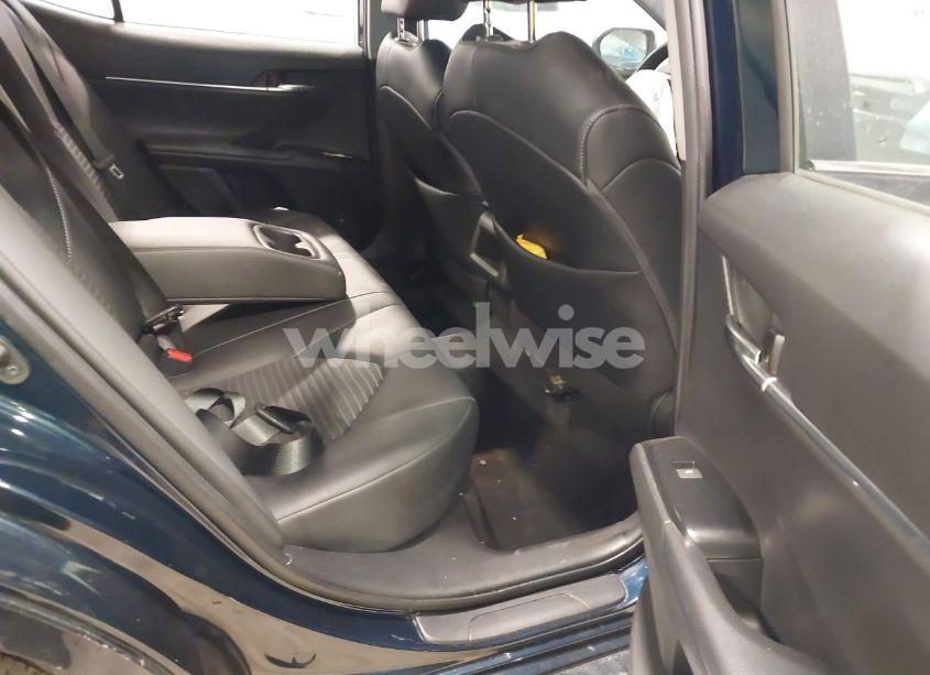 Photo 8 of 2020 Toyota Camry SE (VIN 4T1G11AK0LU890932)