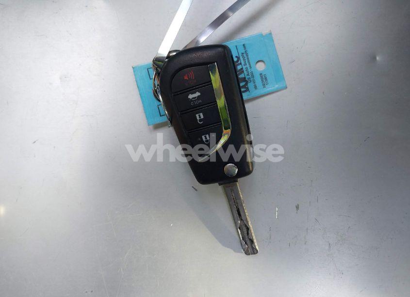 Photo 11 of 2020 Toyota Camry SE (VIN 4T1G11AK0LU893992)