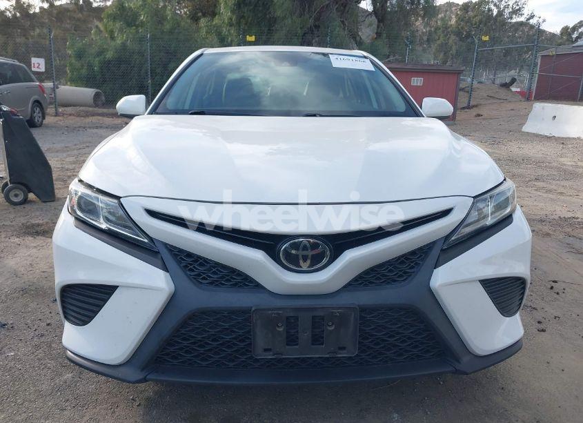 Photo 12 of 2020 Toyota Camry SE (VIN 4T1G11AK0LU893992)