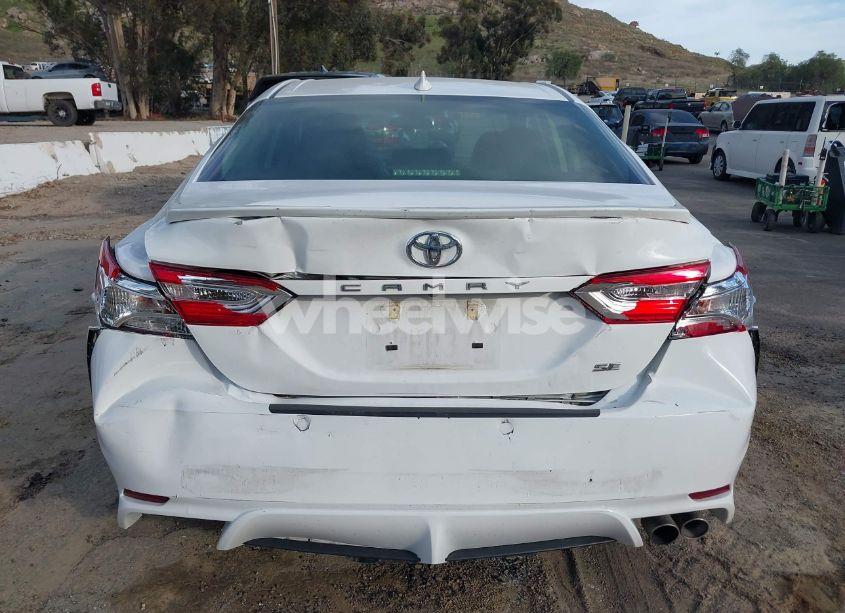 Photo 16 of 2020 Toyota Camry SE (VIN 4T1G11AK0LU893992)