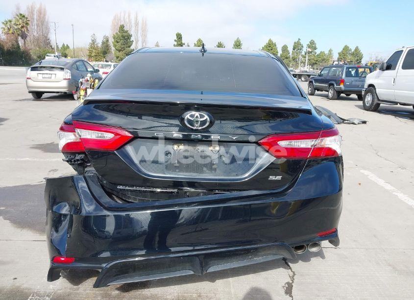 Photo 16 of 2020 Toyota Camry SE (VIN 4T1G11AK0LU930913)