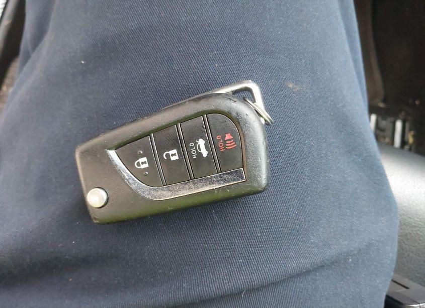 Photo 11 of 2020 Toyota Camry SE (VIN 4T1G11AK0LU962941)