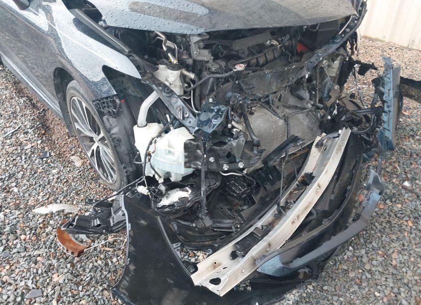 Photo 6 of 2020 Toyota Camry SE (VIN 4T1G11AK0LU962941)