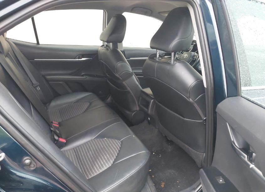 Photo 8 of 2020 Toyota Camry SE (VIN 4T1G11AK0LU962941)