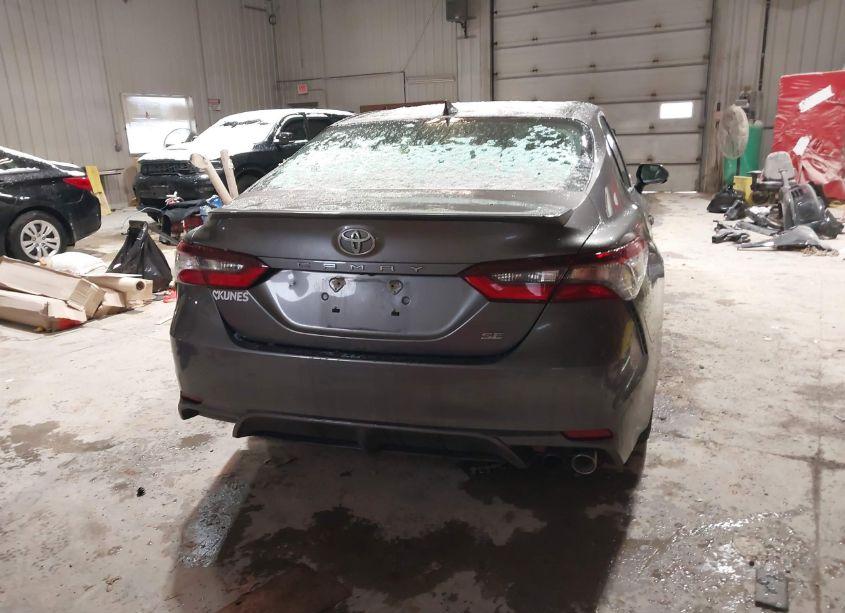 Photo 17 of 2021 Toyota Camry SE (VIN 4T1G11AK0MU414701)