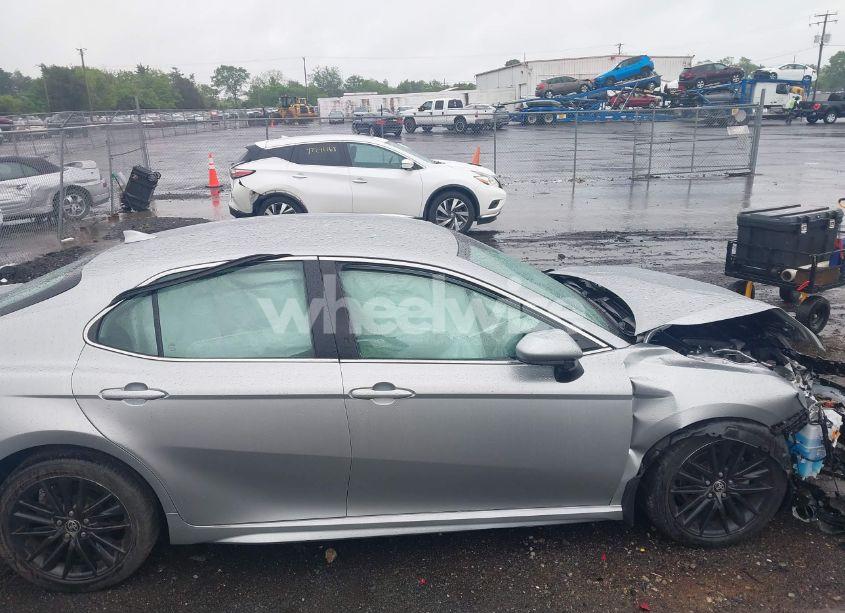 Photo 14 of 2021 Toyota Camry SE (VIN 4T1G11AK0MU425990)