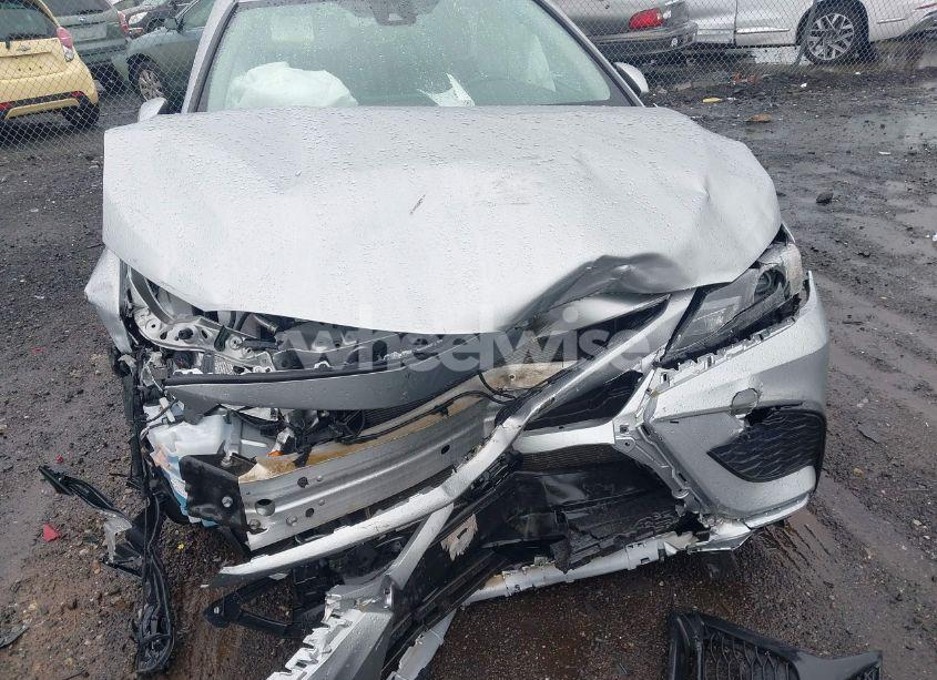 Photo 6 of 2021 Toyota Camry SE (VIN 4T1G11AK0MU425990)