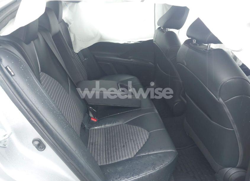 Photo 8 of 2021 Toyota Camry SE (VIN 4T1G11AK0MU425990)