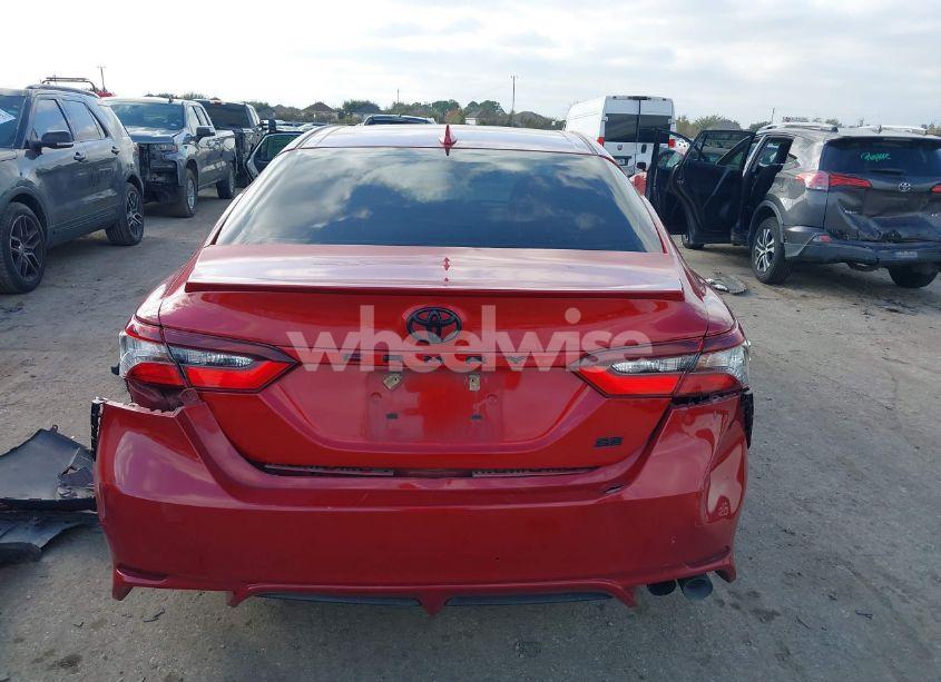 Photo 16 of 2021 Toyota Camry SE (VIN 4T1G11AK0MU458178)