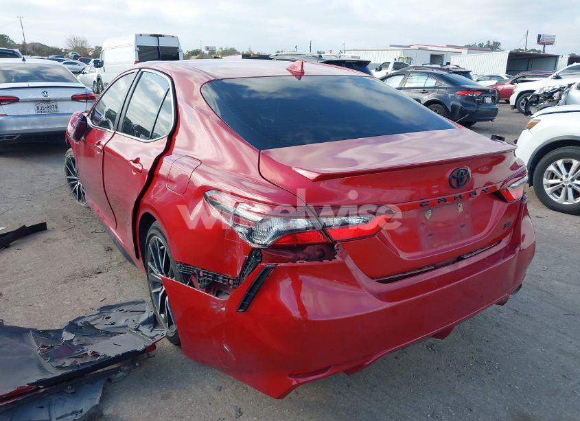 Photo 3 of 2021 Toyota Camry SE (VIN 4T1G11AK0MU458178)