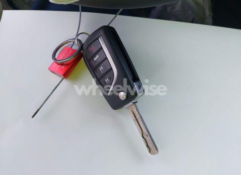 Photo 11 of 2021 Toyota Camry SE (VIN 4T1G11AK0MU459458)