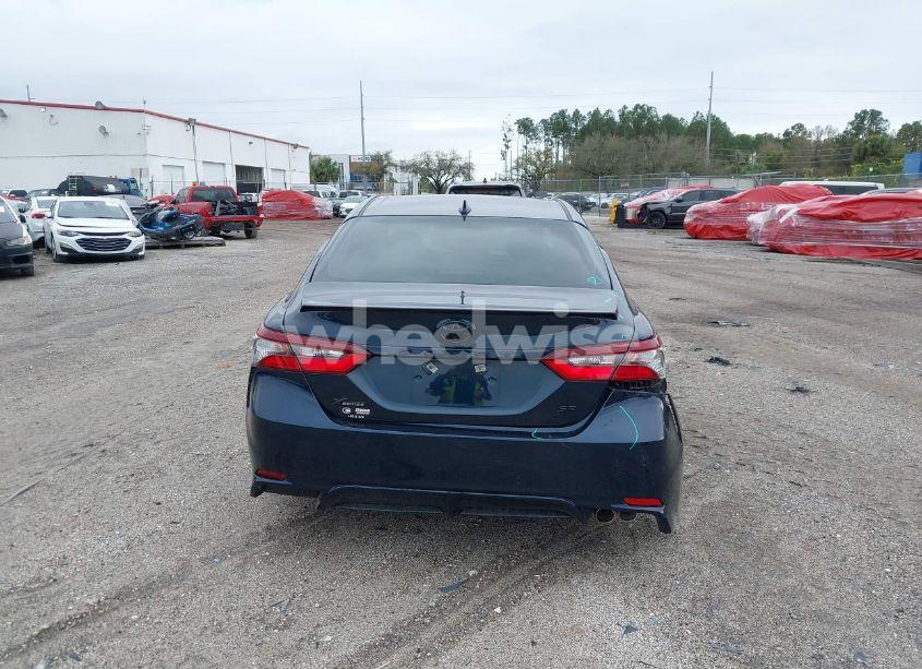 Photo 16 of 2021 Toyota Camry SE (VIN 4T1G11AK0MU469987)