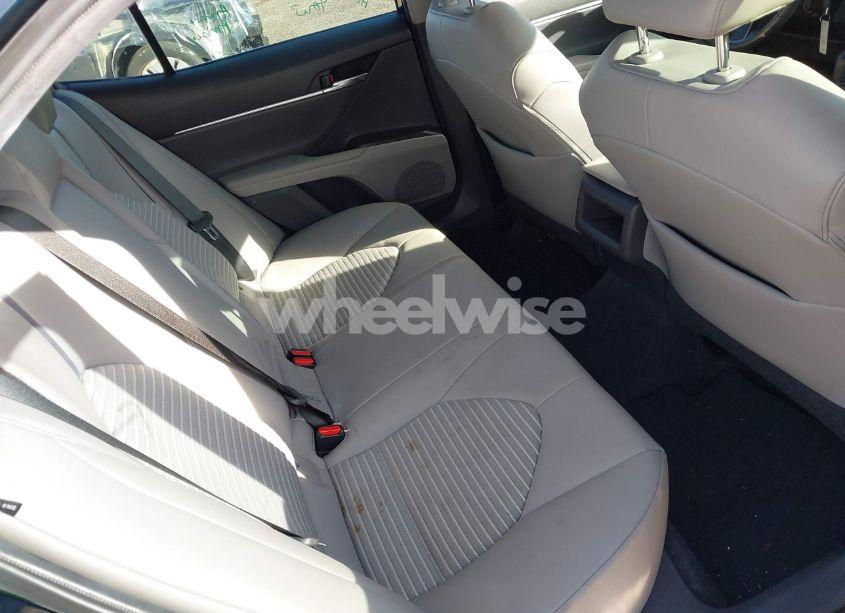 Photo 8 of 2021 Toyota Camry SE (VIN 4T1G11AK0MU469987)