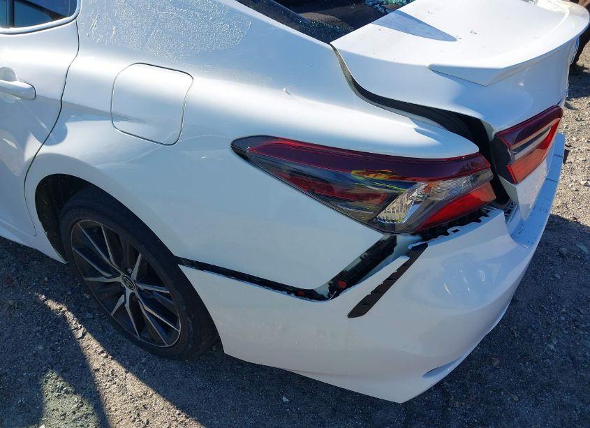 Photo 18 of 2021 Toyota Camry SE (VIN 4T1G11AK0MU475594)