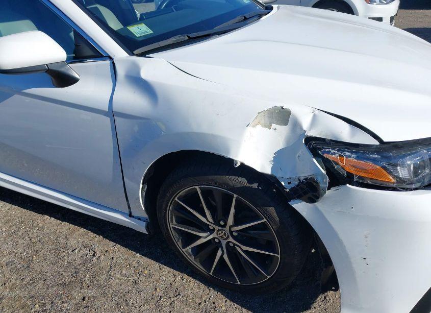 Photo 19 of 2021 Toyota Camry SE (VIN 4T1G11AK0MU475594)