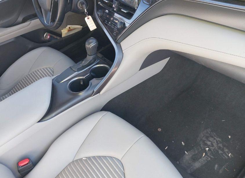 Photo 5 of 2021 Toyota Camry SE (VIN 4T1G11AK0MU475594)