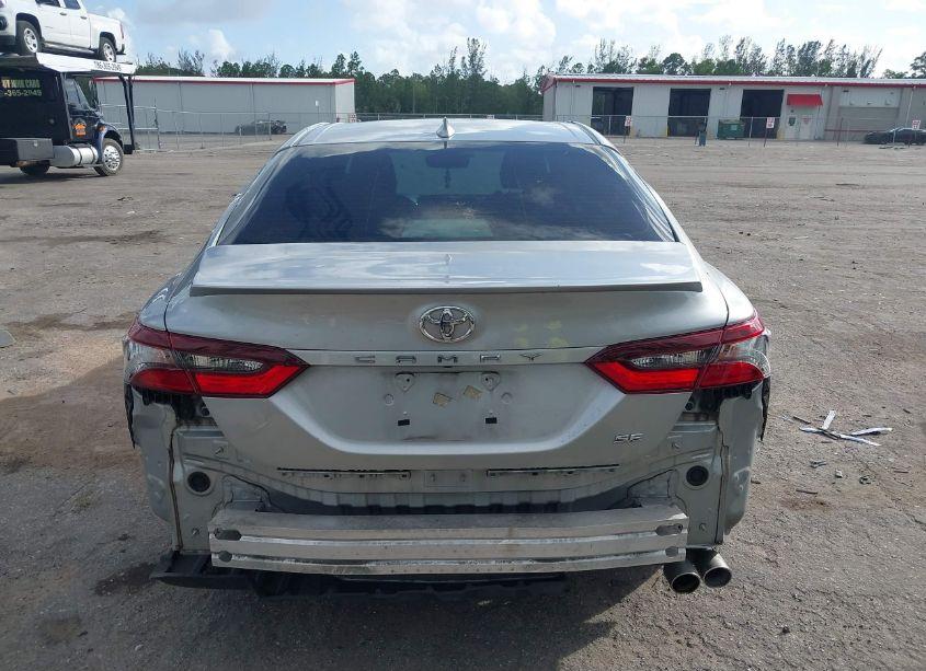 Photo 17 of 2021 Toyota Camry SE (VIN 4T1G11AK0MU475627)